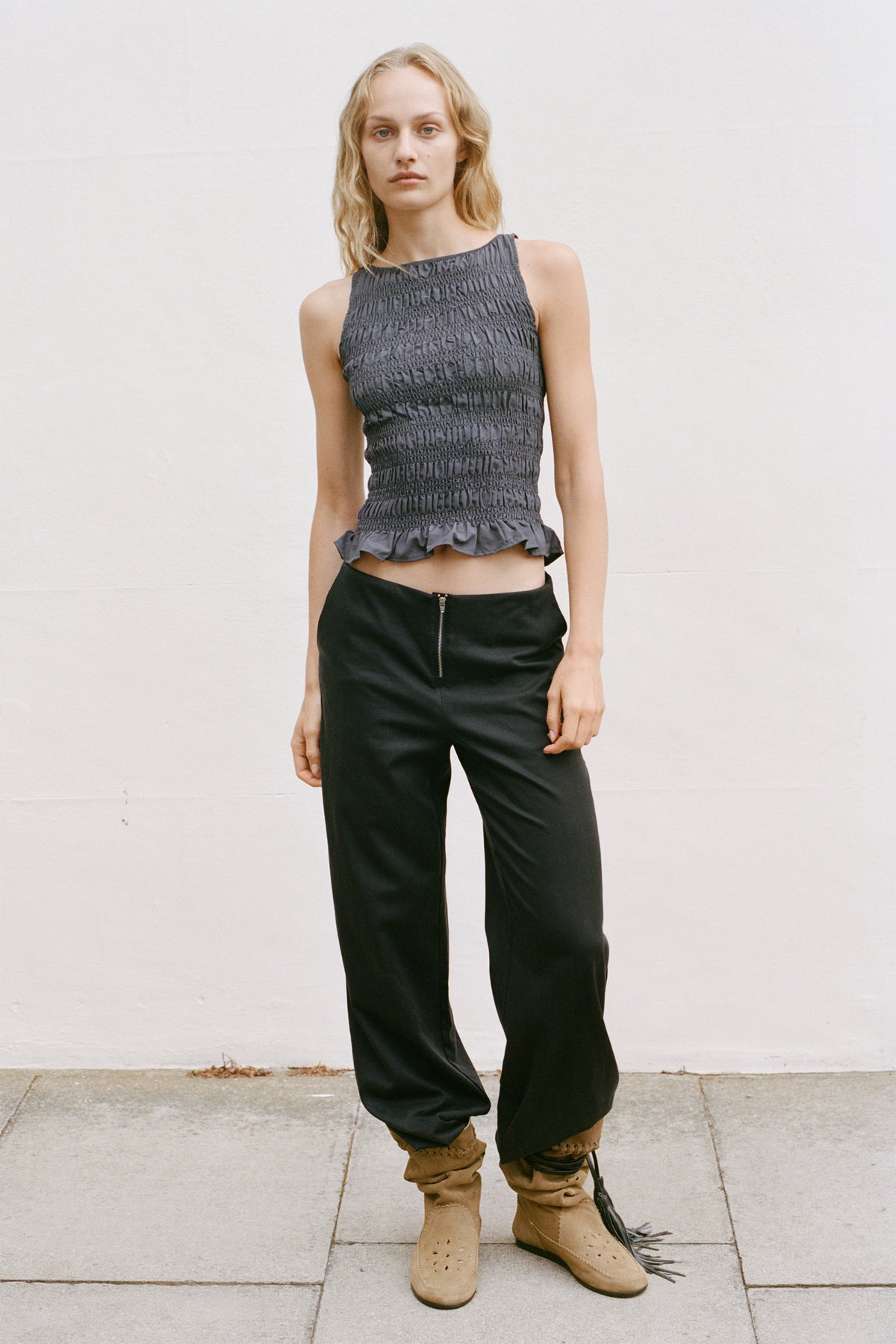 Deba Top, Charcoal