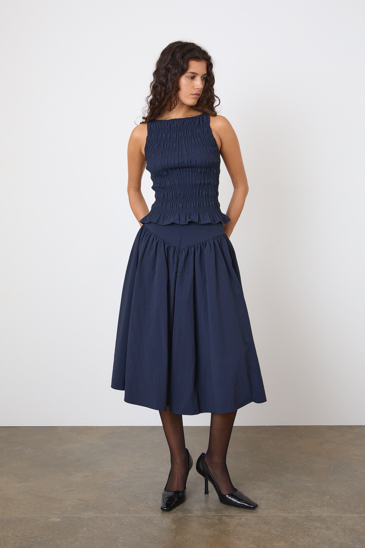 The Deba Top, Midnight