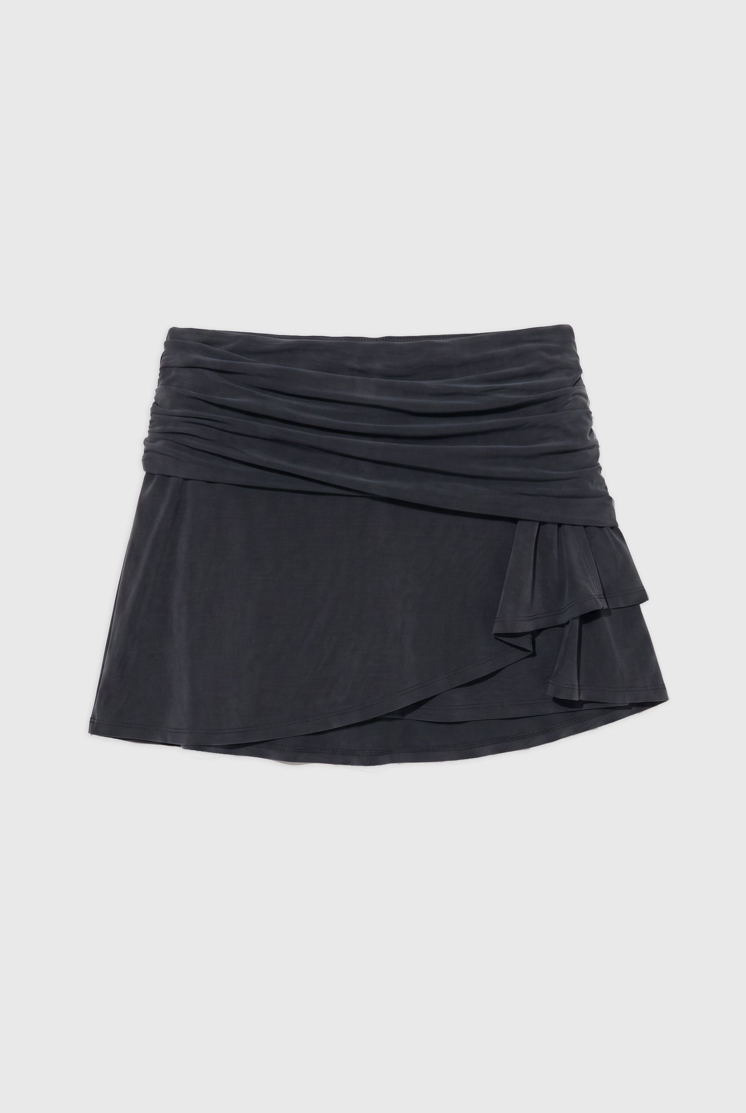 Kylie Skort, Graphite