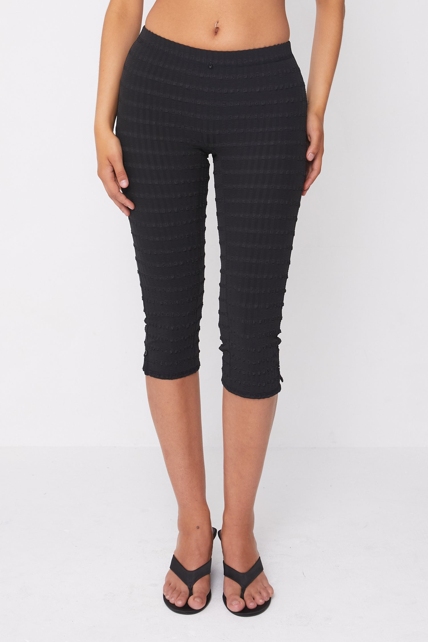 Cindy Capris, Black