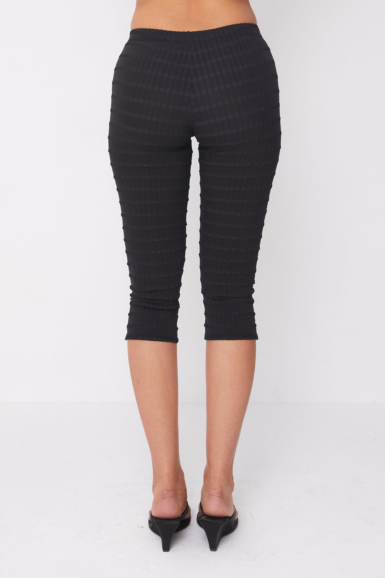 Cindy Capris, Black