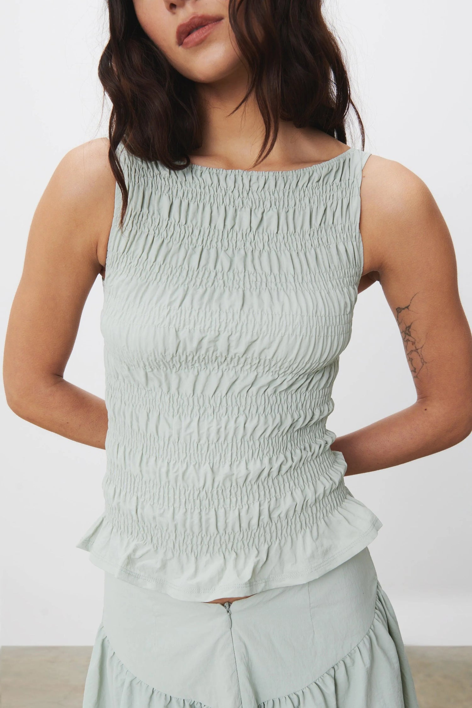 The Deba Top, Oyster - Peachy Den